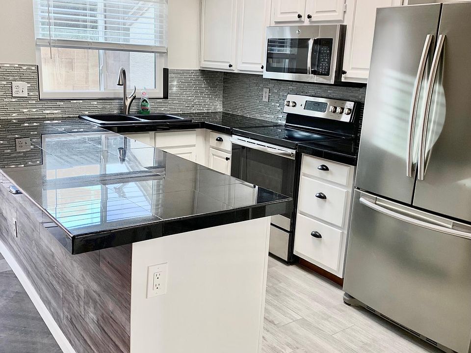 Updated kitchen with a spacious area, perfect for cooking