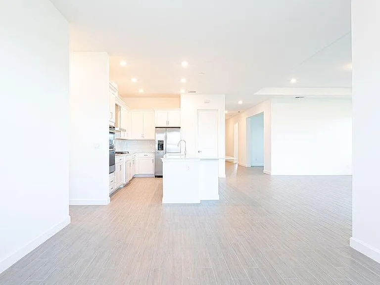 1132 Haywagon Trl — Photo 9