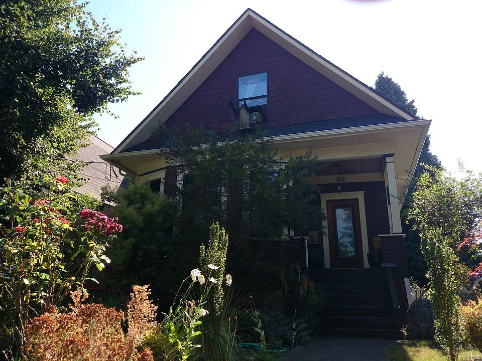 2nd image of 974 21st Ave