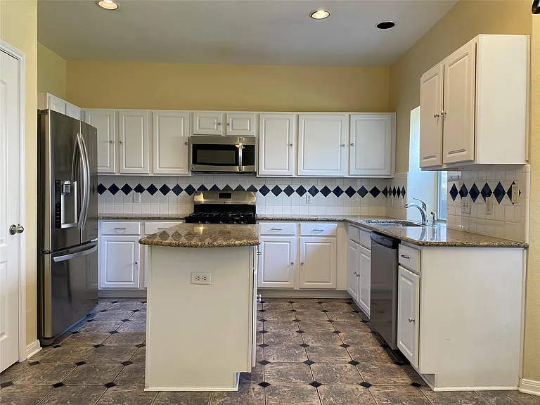 3516 Bratton Heights Dr — Photo 8