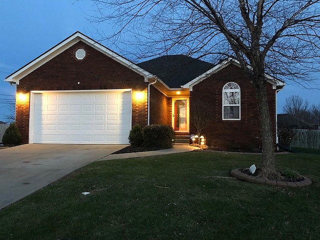 All brick w/ fin basement