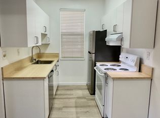 157 Marina Lakes Dr, Richmond, CA 94804