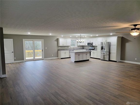 3rd image of 68 Meadowbrooke Dr