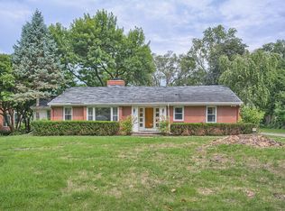 64 Greencroft Dr, Champaign, IL 61821