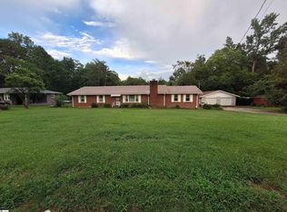 107 Pine Rd, Laurens, SC 29360