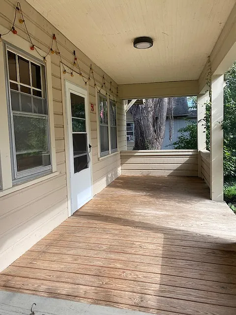 3 bed, 1200 sqft, $1,850 — Photo 2