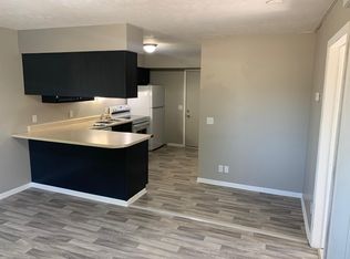 3320 N Lincoln Ave #11, York, NE 68467