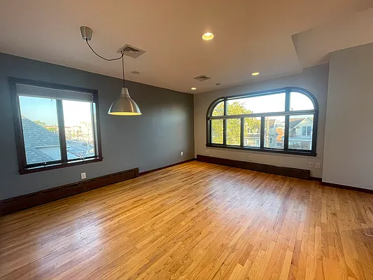 Rented by Oxford Property Group | media 16