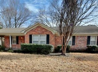 1015 Cherry Ln, West Memphis, AR 72301