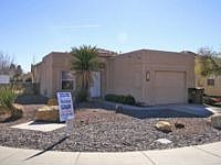 1st image of 821 Chateau Dr