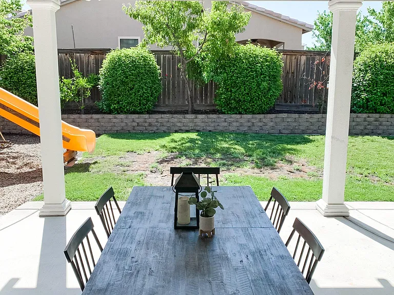 4048 Ice House Way — Photo 12
