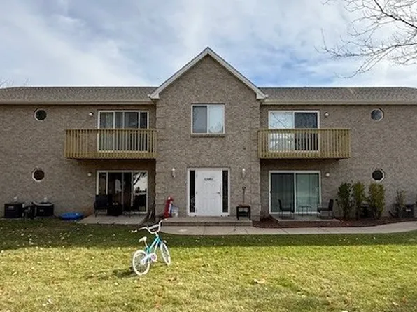 11691 Parkway Dr #1, Roscoe, IL 61073