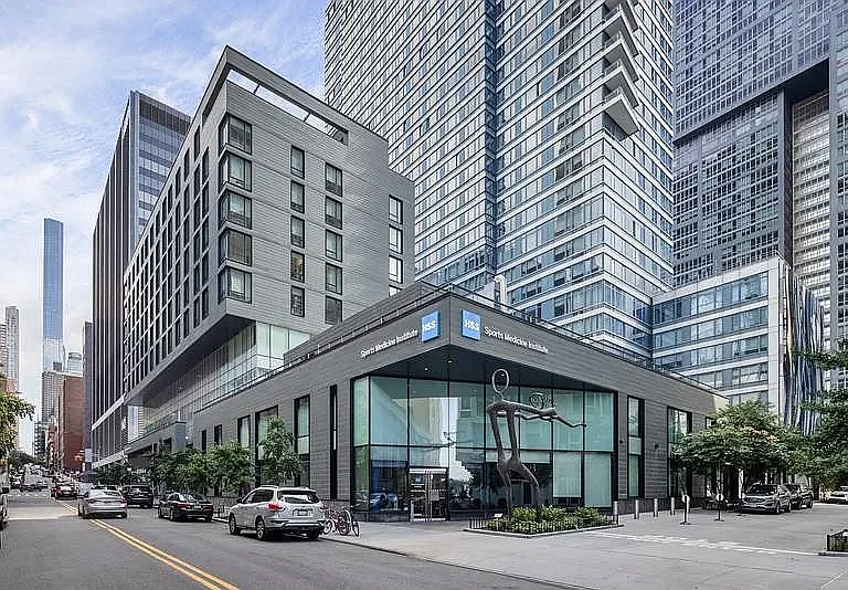 600 W 58th St #5K — Photo 15
