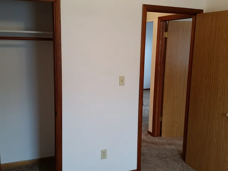 Cedar Crest Dr 321 - 8 — Photo 14