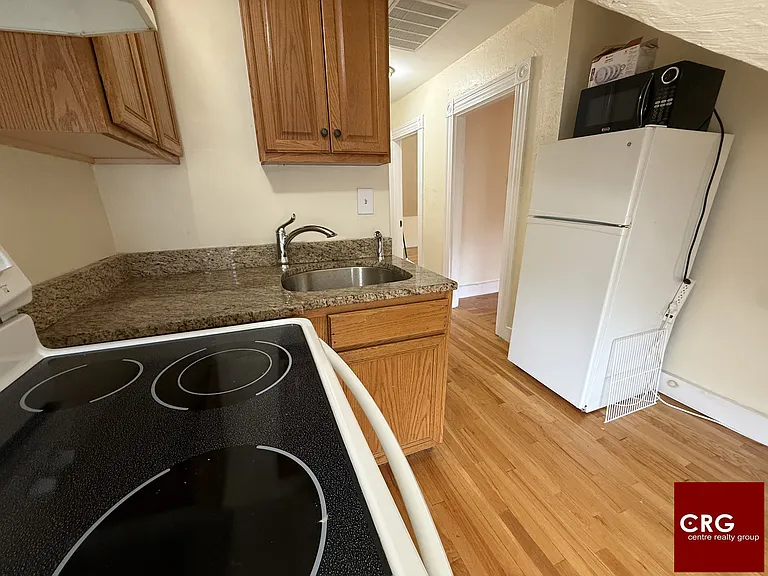 2 Summit Ave #U3 — Photo 10