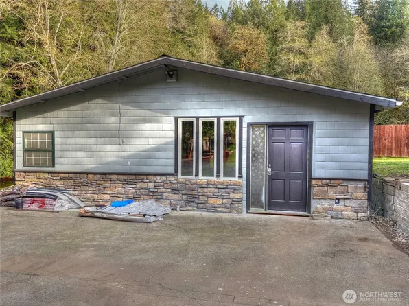 501 E Sherwood Creek Road, Allyn, WA 98524