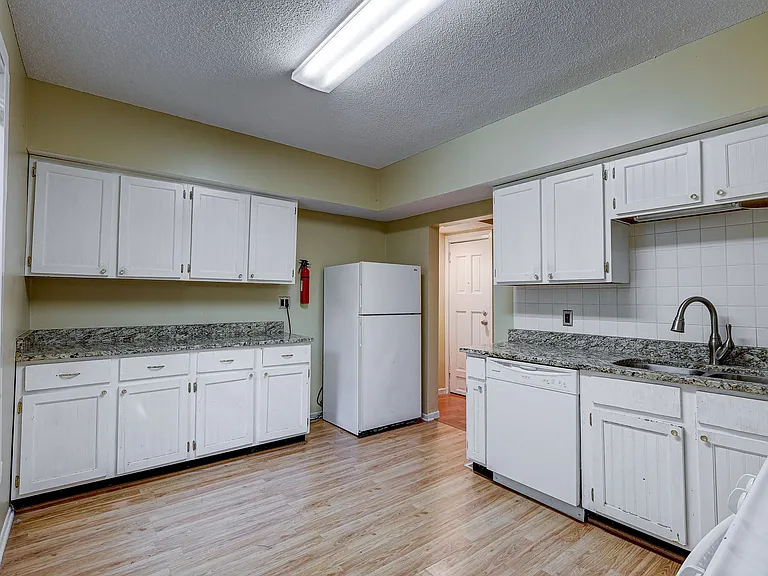 3324 Colfax Ave S #2 — Photo 10