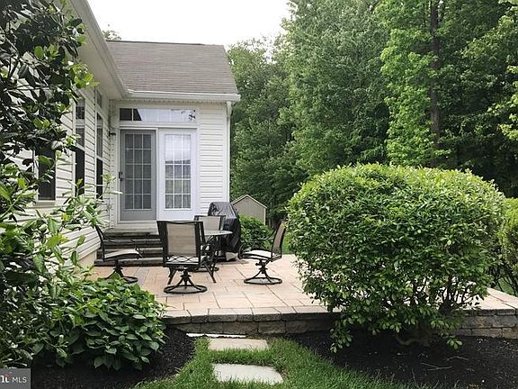 3rd image of 3559 Weller Dr