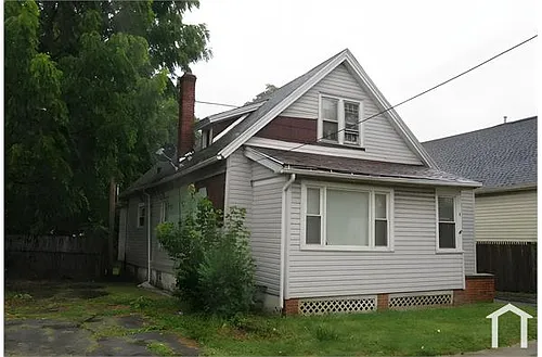 8 Laurel St Photo 1