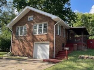 3602 E Bering St, Decatur, IL 62521