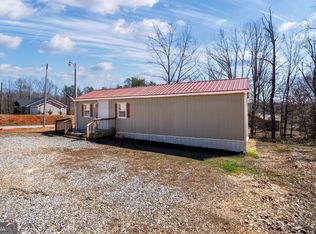 960 Walker Rd, Toccoa, GA 30577