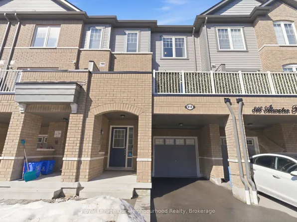 818 Atwater Path, Oshawa, ON L1J 0E8