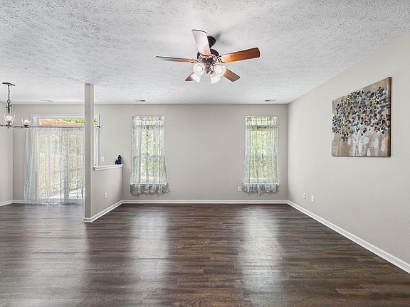 5th image of 3640 Goodall Ct