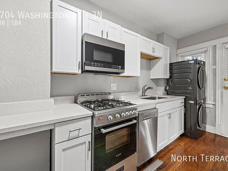 3704 Washington St #3N — Photo 1
