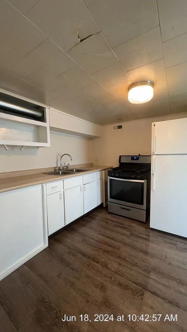 738 Willey St. — Photo 2