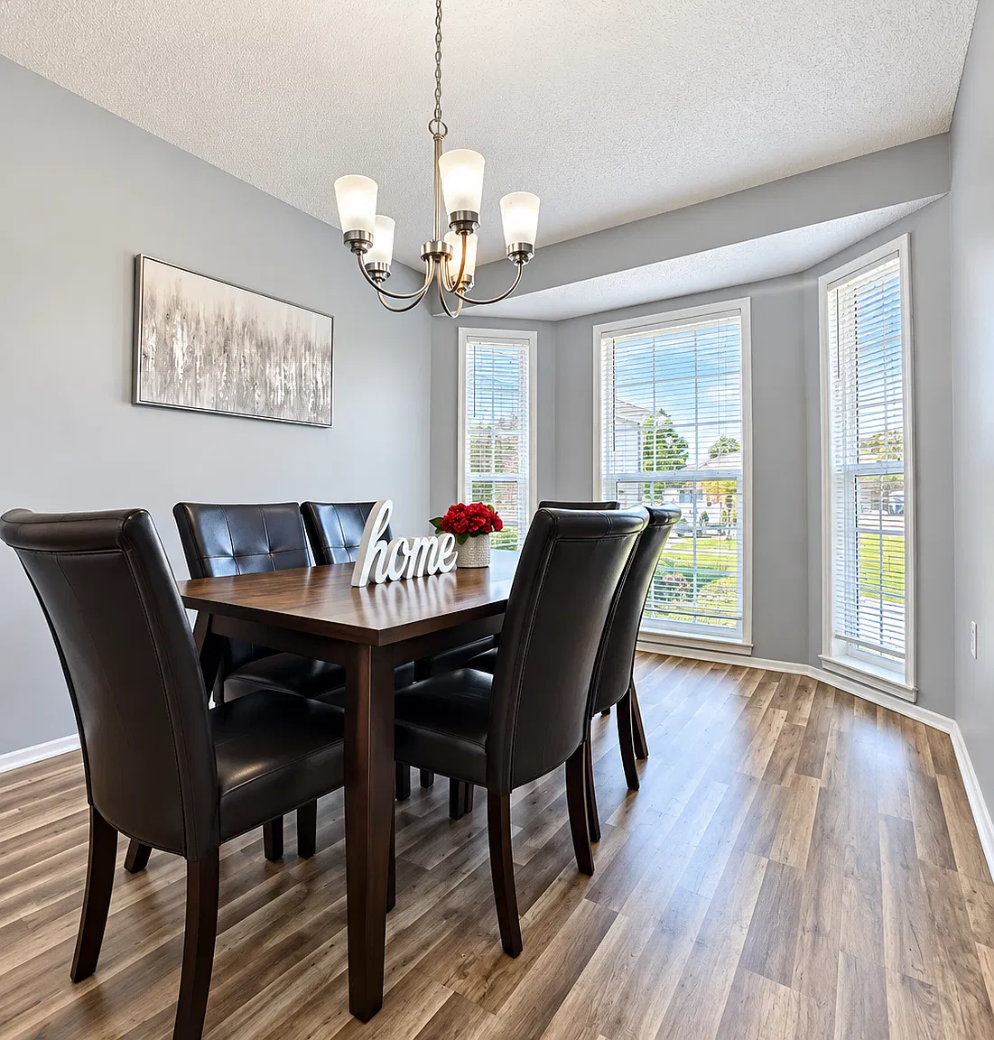 3 bed, 2042 sqft, $2,150 — Photo 3