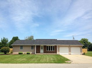107 Lura St, Wanatah, IN 46390