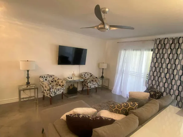 1655 E Palm Canyon Dr Unit 609, Palm Springs, CA 92264