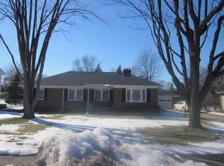 2885 Hemmeter Rd, Saginaw, MI 48603