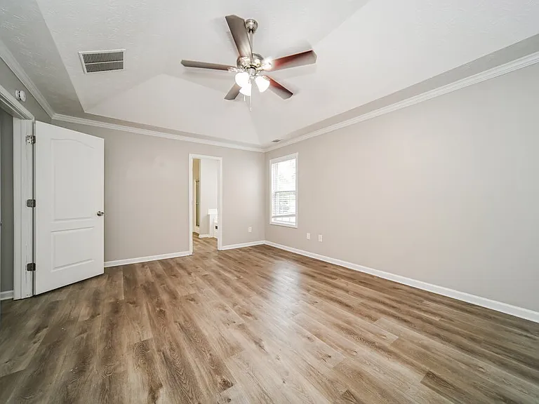 129 Makenna Dr — Photo 10