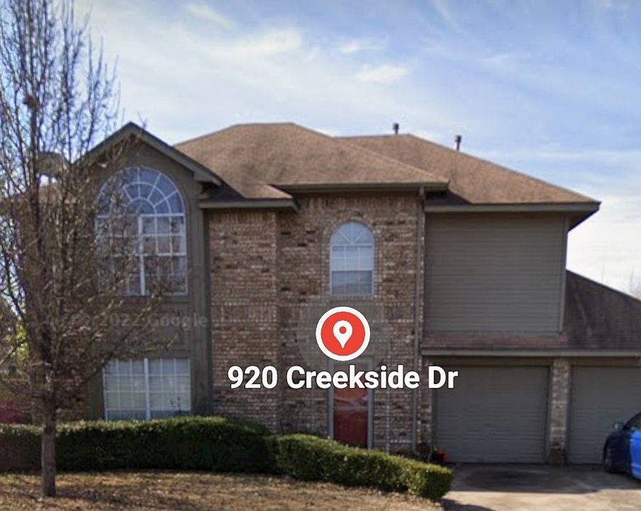 1st image of 920 Creekside Dr
