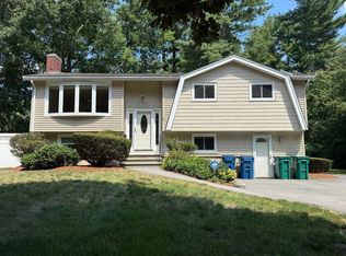 9 Brookdale Cir, Billerica, MA 01821