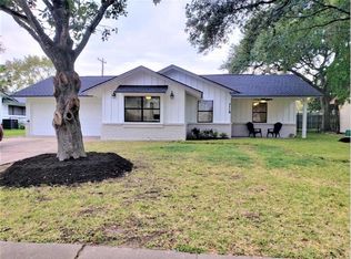 7118 Sharpview Dr, Houston, TX 77074
