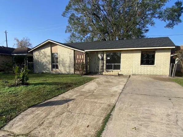 10818 Carlton Dr, Houston, TX 77047