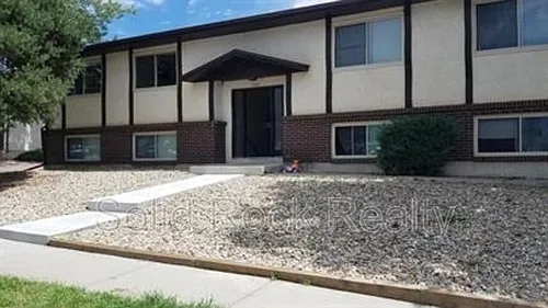 1801-1 Eagle View Dr Photo 1