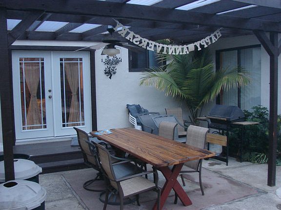 5th image of 826 Ventura Ave