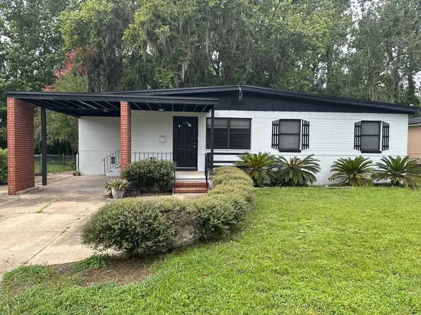 1204 Carthage Dr, Jacksonville, FL 32218