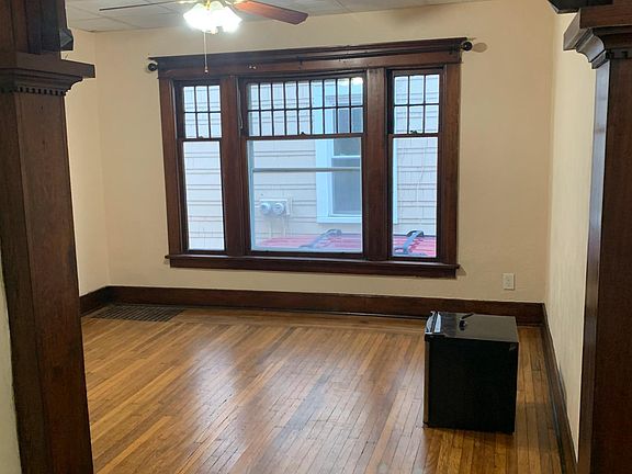 4th image of 64 Roanoke Pkwy #1