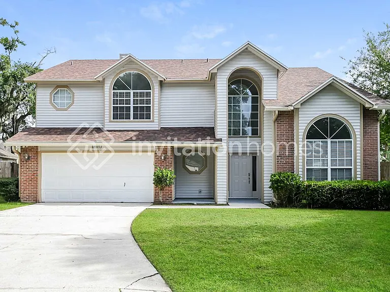 4873 Victoria Chase Ct — Photo 1