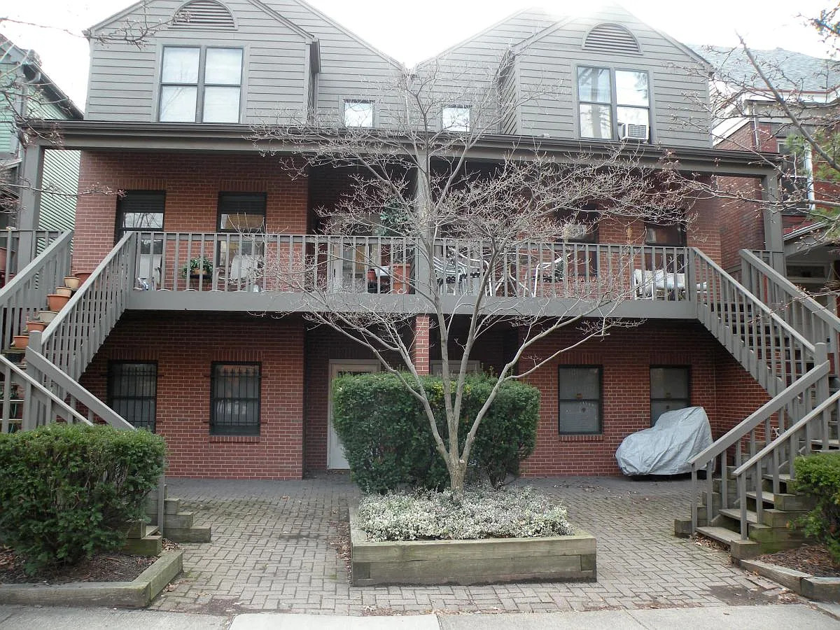 2 bed, 1.5 bath, 1700 sqft, $3,100 — Photo 2