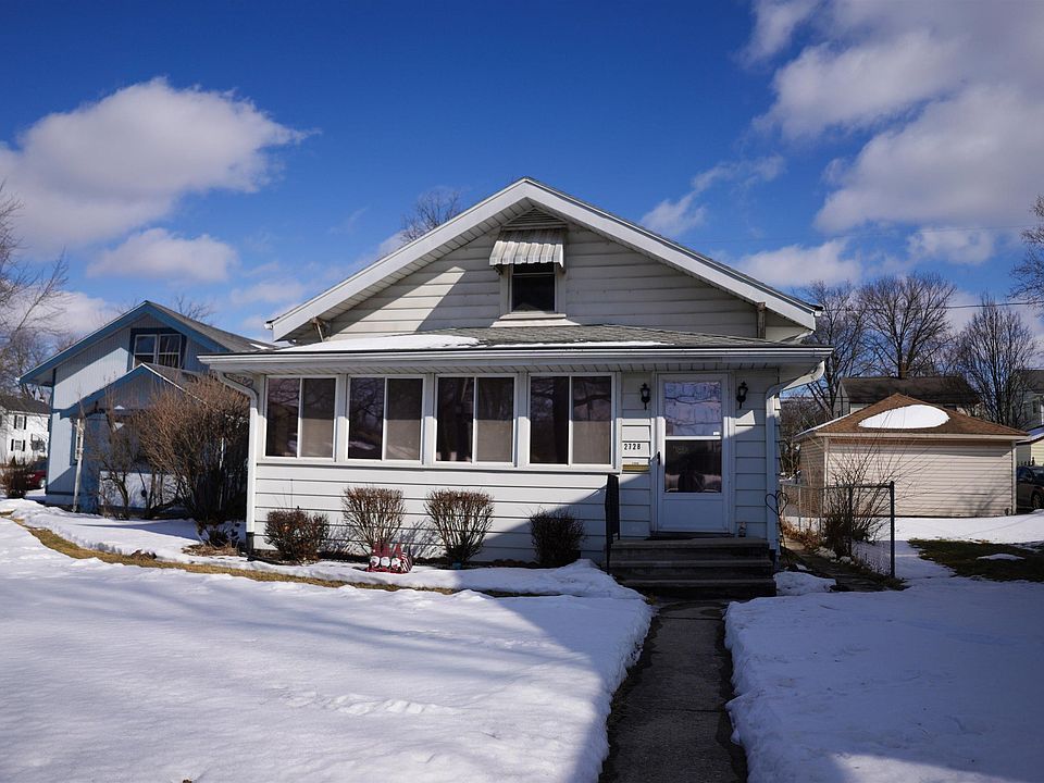 1st image of 2728 Crescent Ave