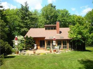 8 Stillwood Rd, Falmouth, ME 04105