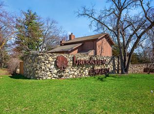 4589 Lockner Dr, Urbandale, IA 50322