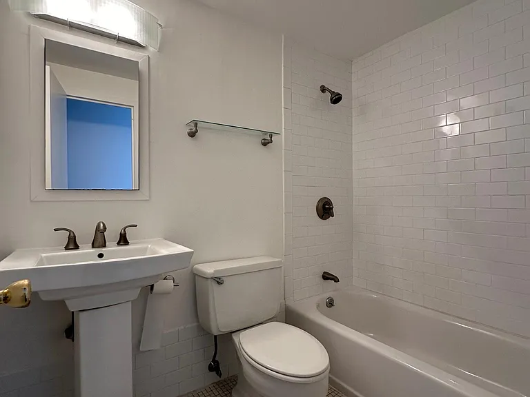 1105 Massachusetts Ave #10C — Photo 12