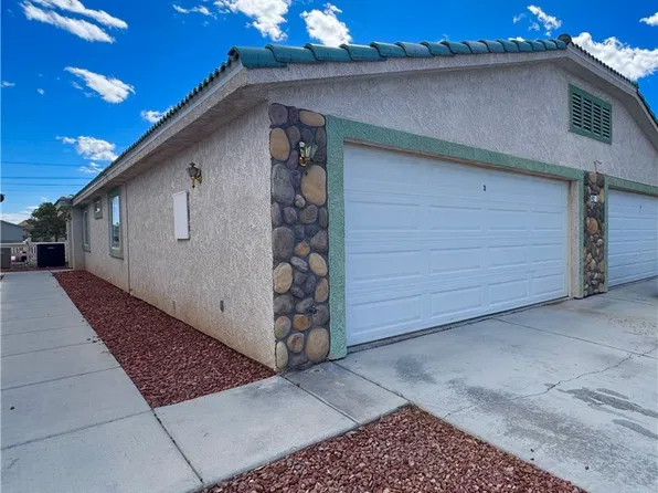 421 E Comstock St #3, Pahrump, NV 89048