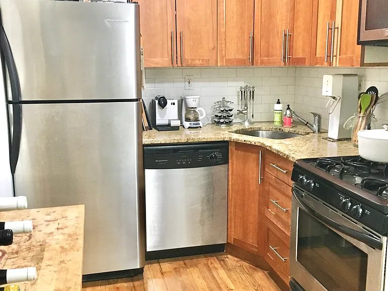 171 Engert Ave #5 — Photo 13